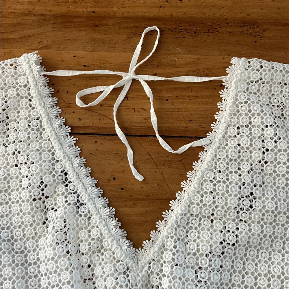 Abercrombie & Fitch Crochet Blouse size L - Picture 8 of 13